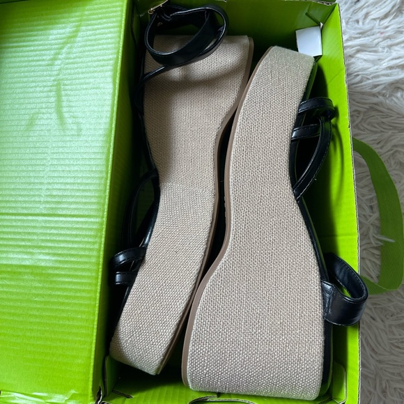 Strappy Wedge Sandals CALL IT SPRING size 8 - Picture 6 of 8